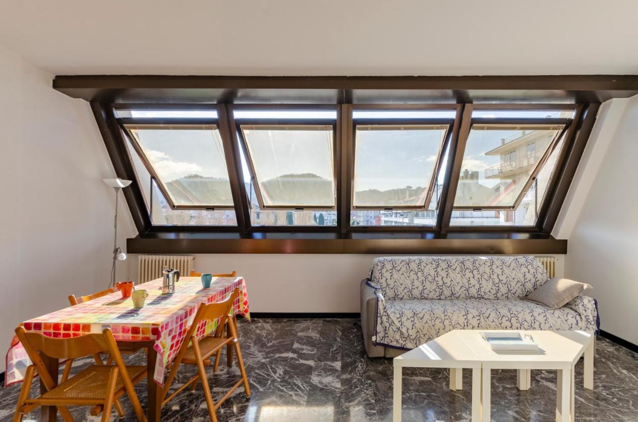 Joivy Spacious Apt For 6, Near Train Station And Beach Sestri Levante Exterior photo